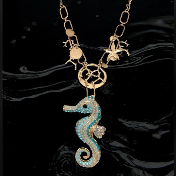 Dazzling & Unique Sparkling Seahorse Pendant Necklace - Picture 2 of 9